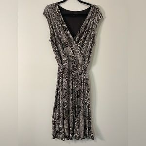 Glamour Womens Dress Size 18W Brown Cream Printed V-neck Knee Length Dress